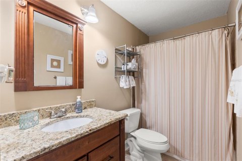 Condo in Saint Petersburg, Florida, 2 bedrooms  № 2213248 - photo 24