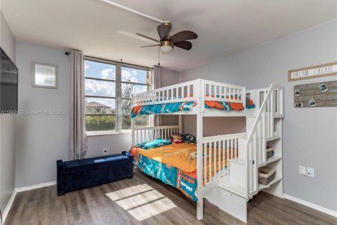 Condo in Miramar, Florida, 2 bedrooms  № 1836225 - photo 20