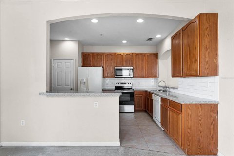 Townhouse in Kissimmee, Florida 3 bedrooms, 193.79 sq.m. № 1569297 - photo 12