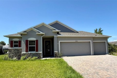House in Punta Gorda, Florida 3 bedrooms, 184.69 sq.m. № 1719412 - photo 1