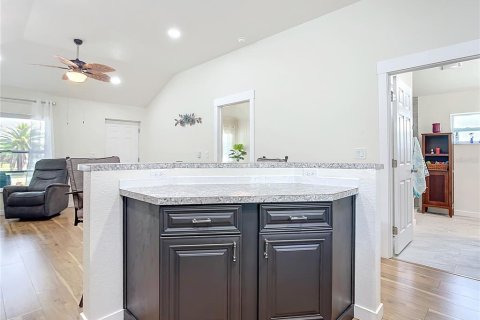 House in Port Charlotte, Florida 1 bedroom, 67.73 sq.m. № 1547737 - photo 7