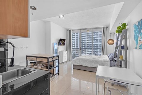 Купить кондоминиум в Майами, Флорида 37.25м2, № 2056600 - фото 4