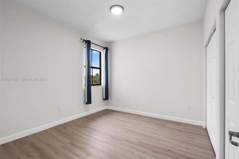 Townhouse in Miami, Florida 4 bedrooms, 188.13 sq.m. № 2011658 - photo 15