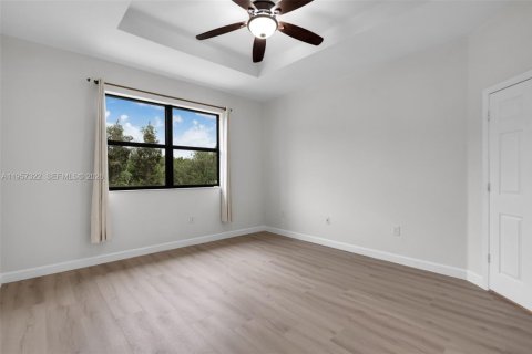 Townhouse in Miami, Florida 4 bedrooms, 188.13 sq.m. № 2011658 - photo 20