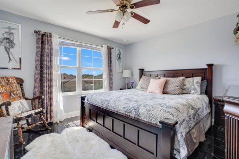 House in Ocala, Florida 5 bedrooms, 247.21 sq.m. № 1900075 - photo 25