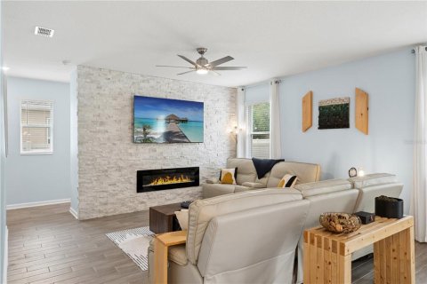 House in Ocoee, Florida 4 bedrooms, 272.76 sq.m. № 2215981 - photo 11