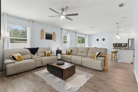 House in Ocoee, Florida 4 bedrooms, 272.76 sq.m. № 2215981 - photo 14