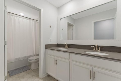 House in Ocoee, Florida 4 bedrooms, 272.76 sq.m. № 2215981 - photo 24