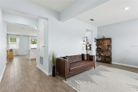House in Ocoee, Florida 4 bedrooms, 272.76 sq.m. № 2215981 - photo 5