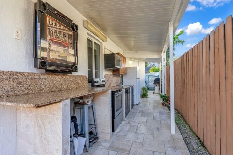 Casa en venta en Miami, Florida, 3 dormitorios, 116.13 m2 № 1858763 - foto 24