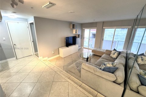 Купить кондоминиум в Серфсайд, Флорида 2 спальни, 91.69м2, № 2089709 - фото 2