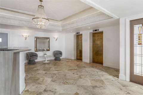 Купить кондоминиум в Серфсайд, Флорида 2 спальни, 91.69м2, № 2089709 - фото 16