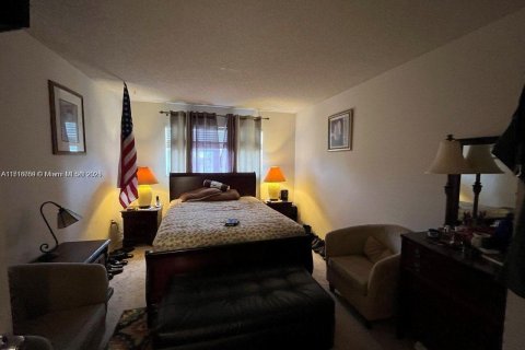Condo in Sunrise, Florida, 1 bedroom  № 1713577 - photo 12