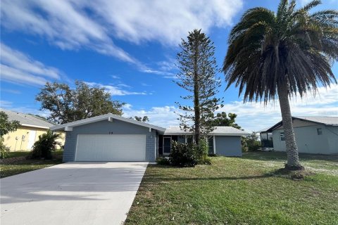Casa en venta en Rotonda, Florida, 2 dormitorios, 135.17 m2 № 1193091 - foto 1