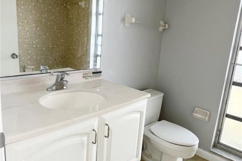 Casa en venta en Rotonda, Florida, 2 dormitorios, 135.17 m2 № 1193091 - foto 11