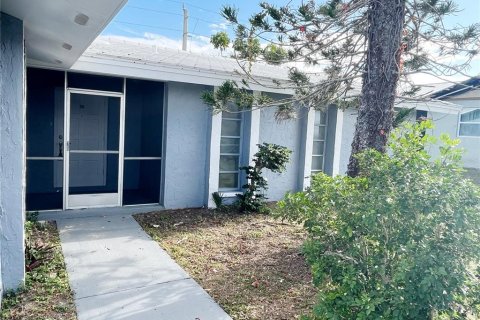 Casa en venta en Rotonda, Florida, 2 dormitorios, 135.17 m2 № 1193091 - foto 3