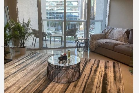 Condominio en venta en Miami, Florida, 55.56 m2 № 1694331 - foto 3