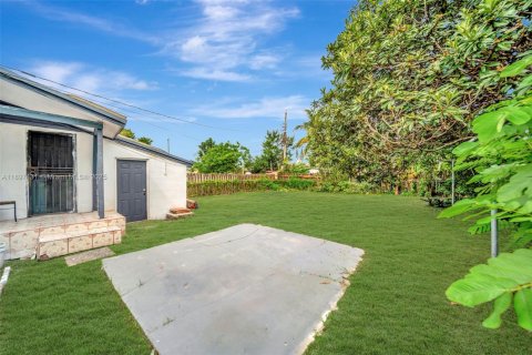 Купить виллу или дом в Майами, Флорида 3 спальни, 86.68м2, № 1949624 - фото 26