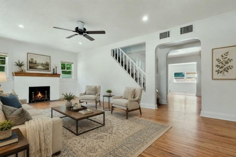 Villa ou maison à vendre à Tampa, Floride: 5 chambres, 207.36 m2 № 2156213 - photo 5