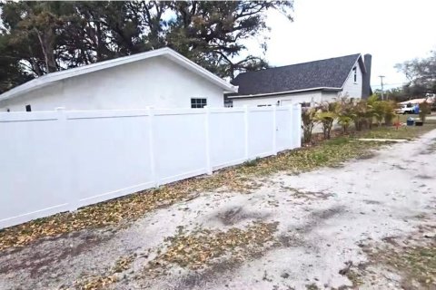 Villa ou maison à vendre à Tampa, Floride: 5 chambres, 207.36 m2 № 2156213 - photo 25