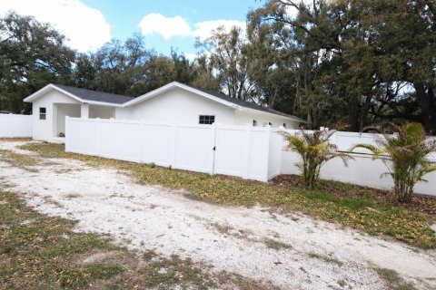 Villa ou maison à vendre à Tampa, Floride: 5 chambres, 207.36 m2 № 2156213 - photo 24