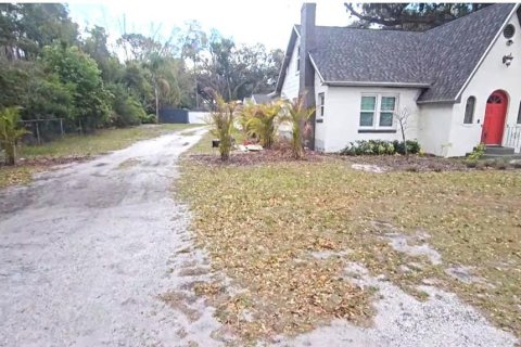 Villa ou maison à vendre à Tampa, Floride: 5 chambres, 207.36 m2 № 2156213 - photo 23