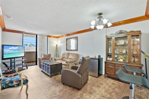 Copropriété à vendre à Miami Beach, Floride: 2 chambres, 93.92 m2 № 1940637 - photo 7