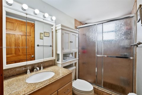 Copropriété à vendre à Miami Beach, Floride: 2 chambres, 93.92 m2 № 1940637 - photo 20