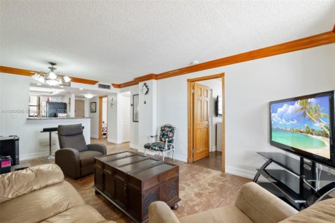 Copropriété à vendre à Miami Beach, Floride: 2 chambres, 93.92 m2 № 1940637 - photo 8