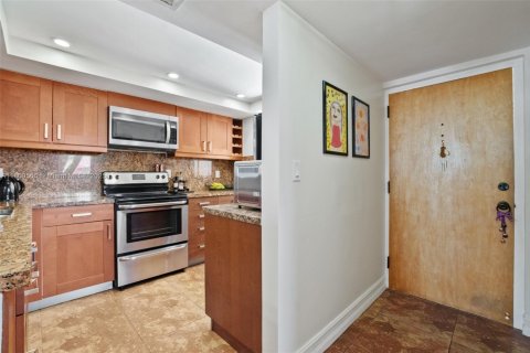 Copropriété à vendre à Miami Beach, Floride: 2 chambres, 93.92 m2 № 1940637 - photo 4