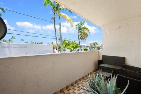 Copropriété à vendre à Miami Beach, Floride: 2 chambres, 93.92 m2 № 1940637 - photo 10