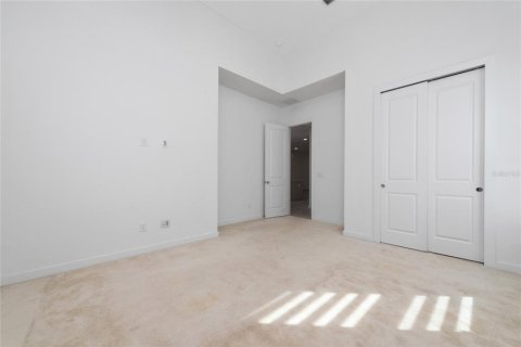 House in Orlando, Florida 3 bedrooms, 194.91 sq.m. № 1570949 - photo 13