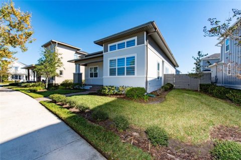 House in Orlando, Florida 3 bedrooms, 194.91 sq.m. № 1570949 - photo 3