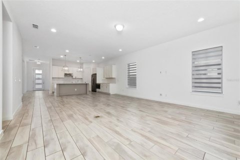 House in Orlando, Florida 3 bedrooms, 194.91 sq.m. № 1570949 - photo 11