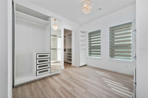 House in Orlando, Florida 3 bedrooms, 194.91 sq.m. № 1570949 - photo 15