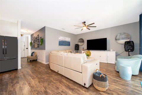Casa en venta en Groveland, Florida, 3 dormitorios, 155.98 m2 № 1759394 - foto 9