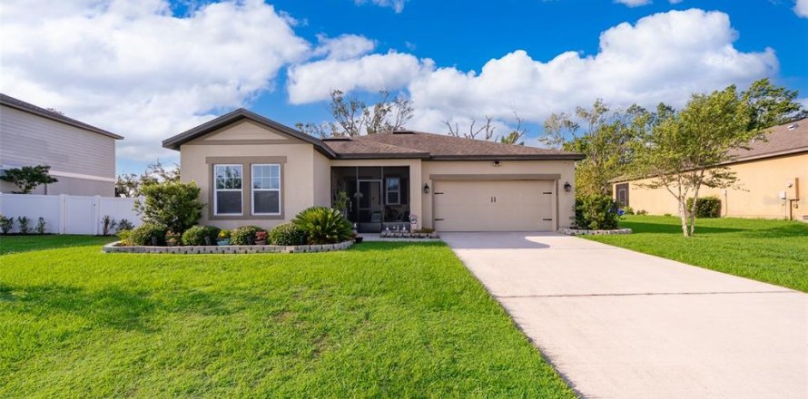 Casa en Groveland, Florida 3 dormitorios, 155.98 m2 № 1759394