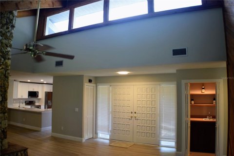 House in Winter Springs, Florida 3 bedrooms, 171.5 sq.m. № 1800456 - photo 2