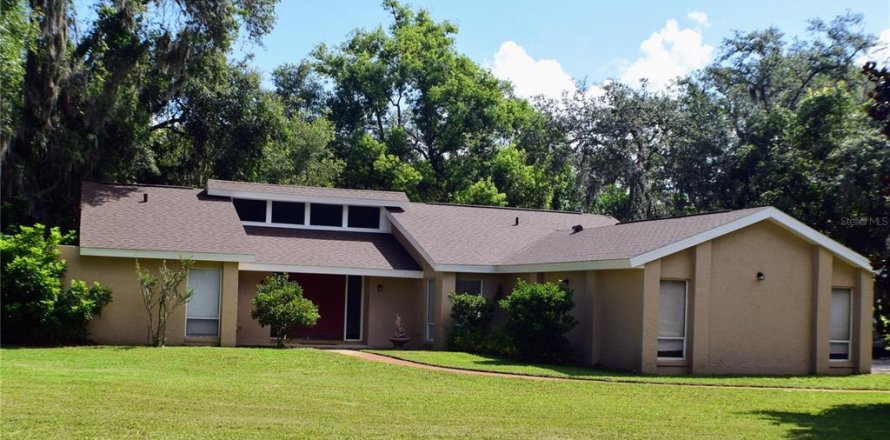 House in Winter Springs, Florida 3 bedrooms, 171.5 sq.m. № 1800456