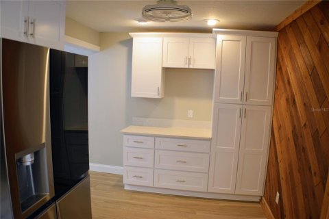 House in Winter Springs, Florida 3 bedrooms, 171.5 sq.m. № 1800456 - photo 6