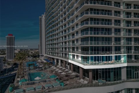 Condominio en venta en Hollywood, Florida, 3 dormitorios, 164.53 m2 № 1956248 - foto 3