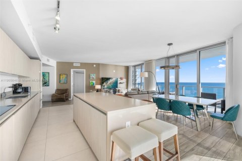 Condominio en venta en Hollywood, Florida, 3 dormitorios, 164.53 m2 № 1956248 - foto 13