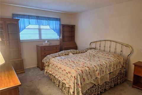 Condo in Saint Petersburg, Florida, 2 bedrooms  № 1634924 - photo 14