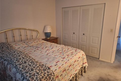 Condo in Saint Petersburg, Florida, 2 bedrooms  № 1634924 - photo 13