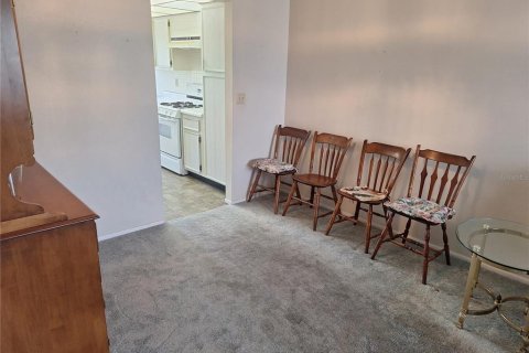 Condo in Saint Petersburg, Florida, 2 bedrooms  № 1634924 - photo 9