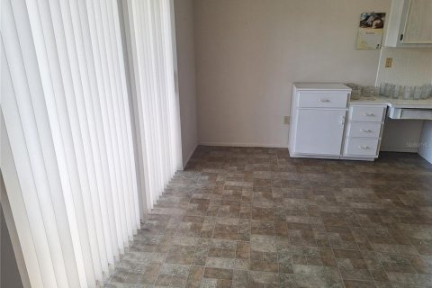 Condo in Saint Petersburg, Florida, 2 bedrooms  № 1634924 - photo 21