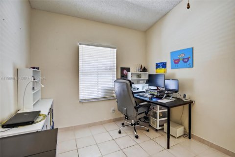 Casa en venta en Plantation, Florida, 4 dormitorios, 170.94 m2 № 2010760 - foto 13