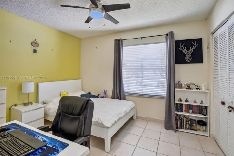 Casa en venta en Plantation, Florida, 4 dormitorios, 170.94 m2 № 2010760 - foto 20