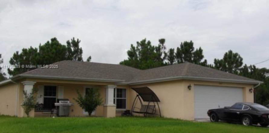 House in Fort Myers, Florida 3 bedrooms № 1811606