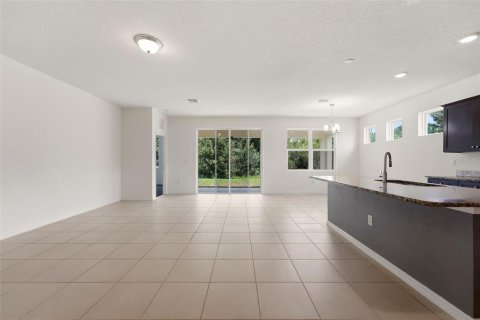 Villa ou maison à louer à Bradenton, Floride: 4 chambres, 190.17 m2 № 2167159 - photo 11